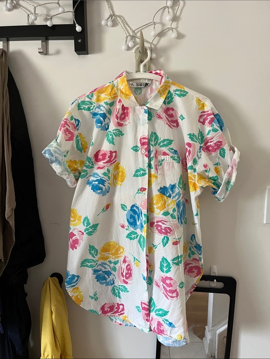 Michele Tops - Floral short sleeve button down shirt
